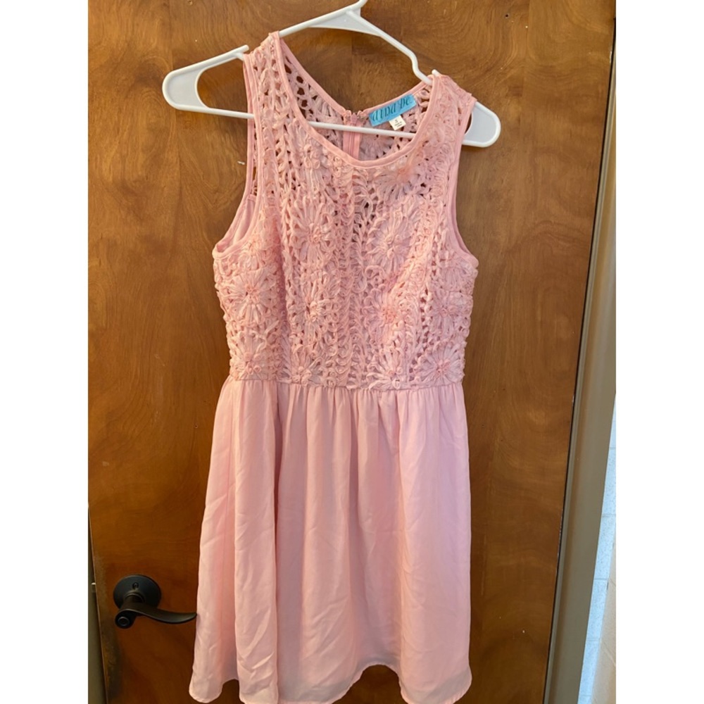 Cute pink dress!